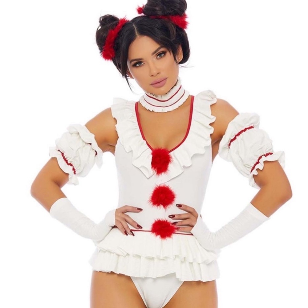 Halloween costume pennywise it clown